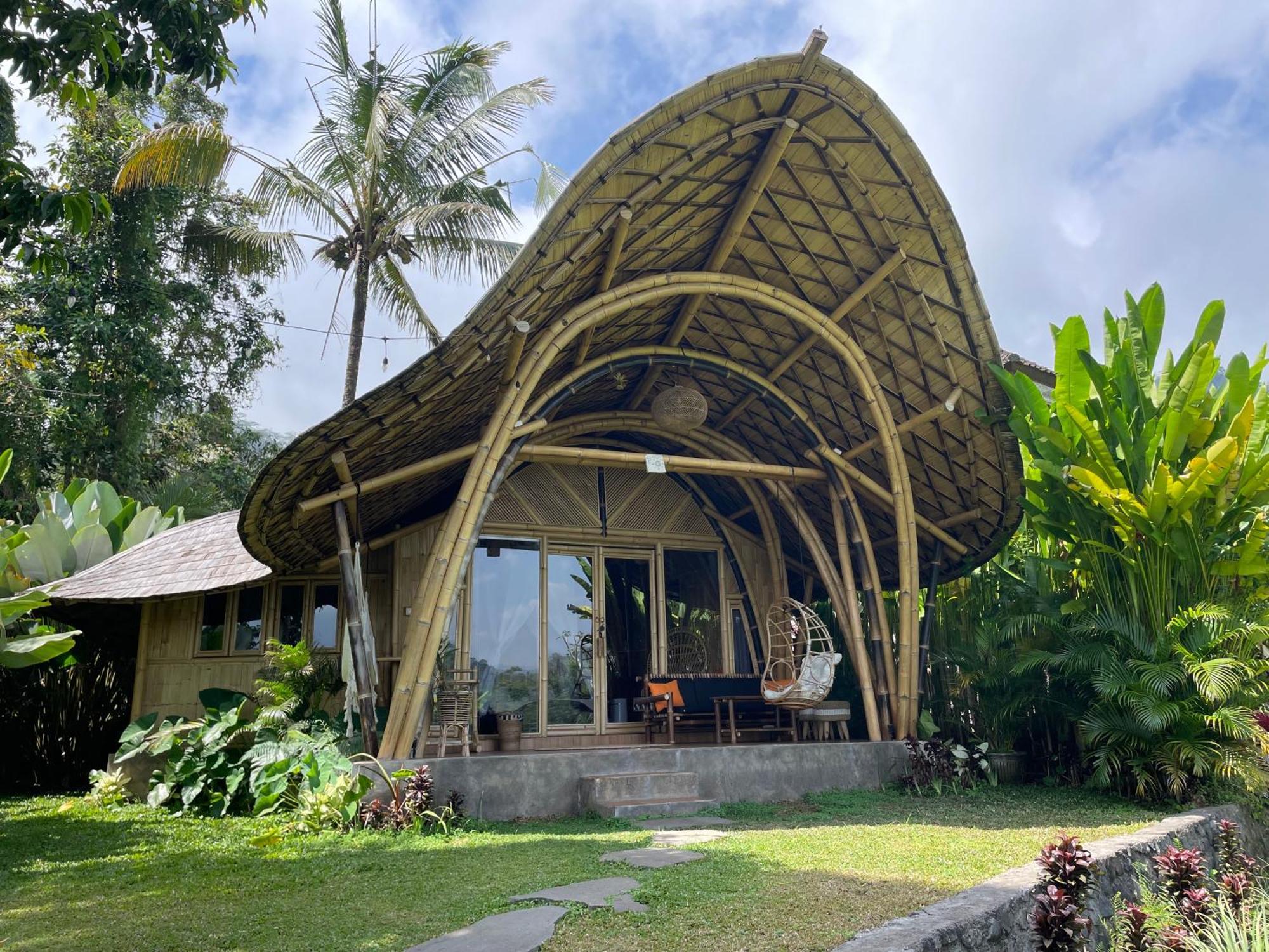 Great Mountain Views Villa Resort Selat Exterior foto